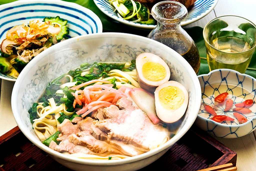 Jí to a dožívají se sta let. Tajemství Japonců odhaleno