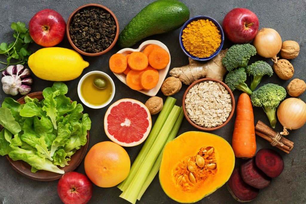 Dieta pro játra – jak sestavit jídelníček? Jakým potravinám se vyhnout?