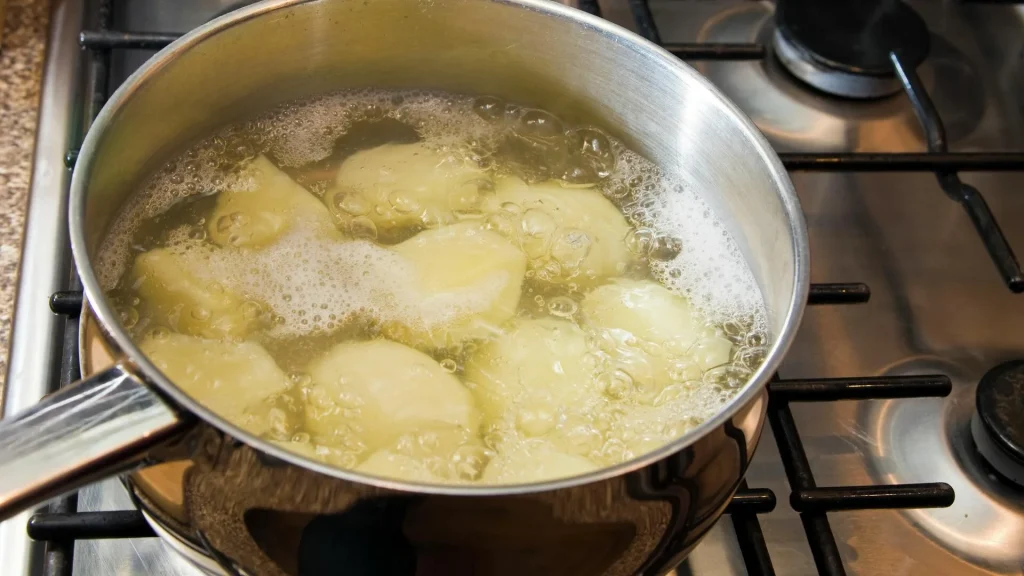 Přidejte lžíci. Budou hotové mnohem rychleji a budou chutnat lépe.