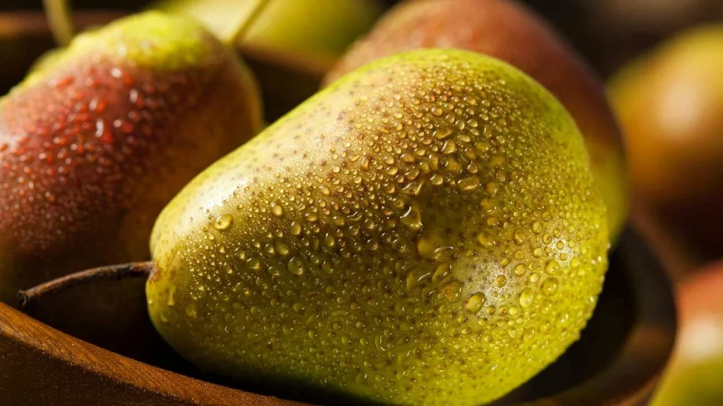 Připravte si pečené hrušky se sýrem a medem – dezert bohatý na omega-3 mastné kyseliny.