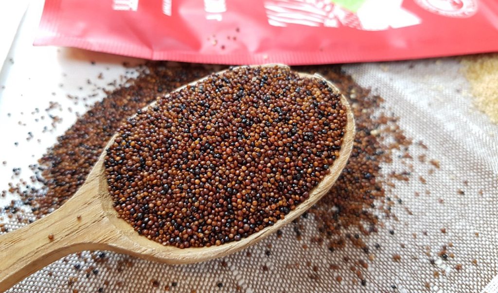 Sbohem, oves a quinoa: bezlepkové vločky, které zpomalují stárnutí, posilují svaly a paměť.