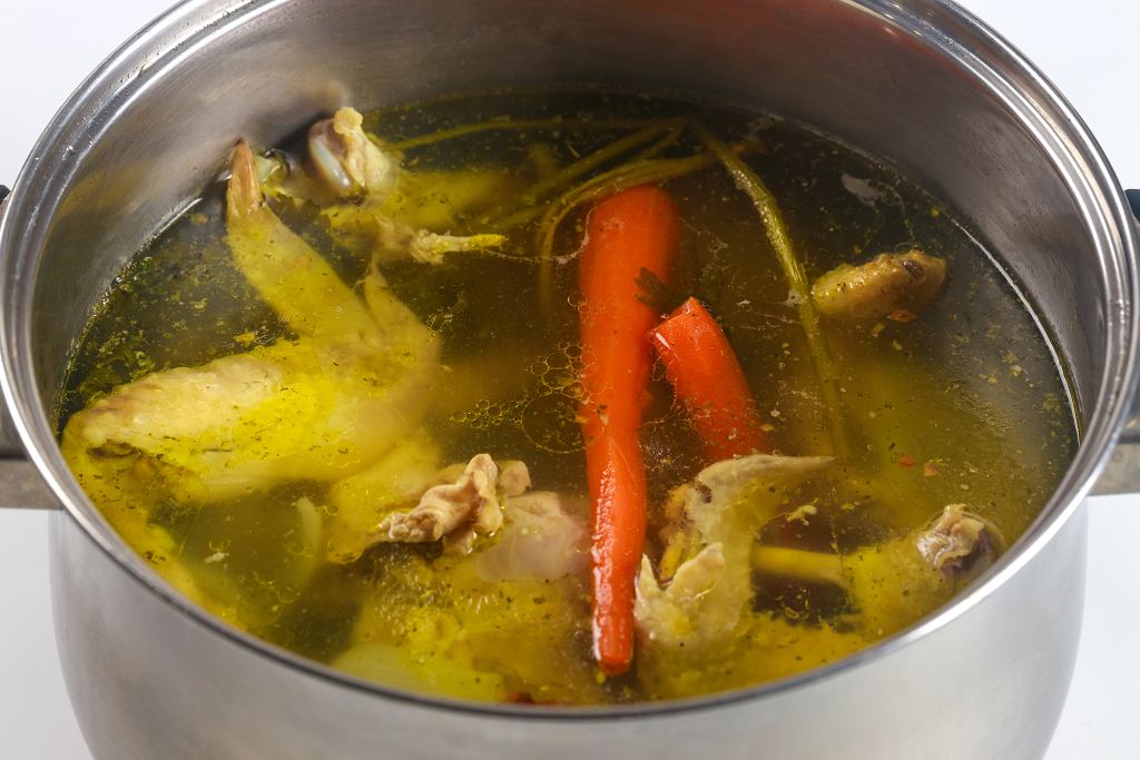 Už nikdy nebudete vyhazovat maso z vývaru. Připravte z něj chutné karbanátky, které se skvěle hodí jako hlavní chod.