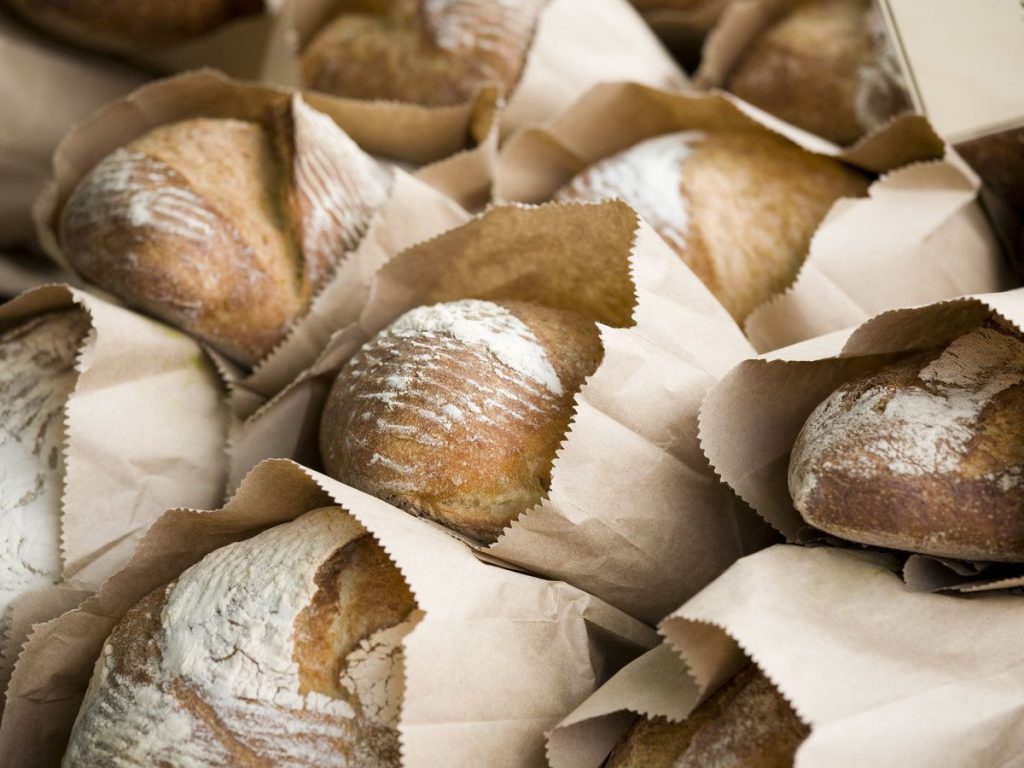 Žádný plast, žádná tkanina: tento pekař odhaluje jednoduchý trik, jak uchovat chléb čerstvý po několik dní.
