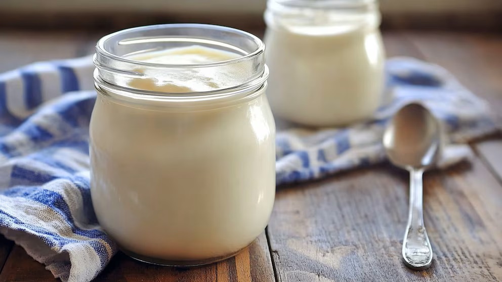 Jaký nápoj dodává tělu vápník, vitamín D a zvyšuje svalovou hmotu?
