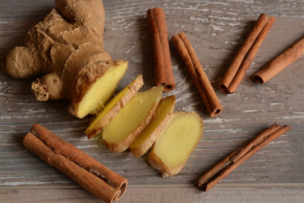 Stačí půl čajové lžičky. Pomohou vám zhubnout, snížit hladinu cukru v krvi a zpomalit stárnutí.
