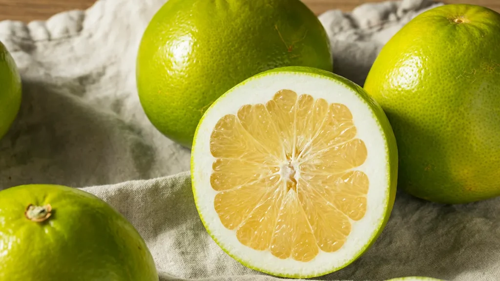 Má málo kalorií, ale hodně vitamínů. Ovoce pro zlepšení paměti a trávení
